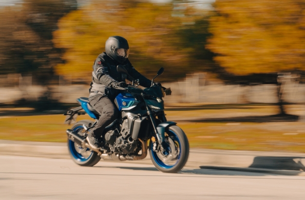 Test Ride Yamaha MT-09 Y-AMT: Εσύ επιλέγεις τι είναι (vid)